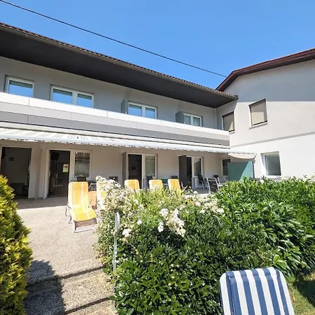 See 12 - Wunderschoenes Appartement Mit Balkon Und Seezugang アパート ザンクト・カンツィアン